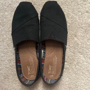 DISCOUNT ✨💫TOMS Womens Slide On Black